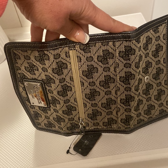 Brand new, Fossil, Guess, Nine West wallets - Picture 6 of 6